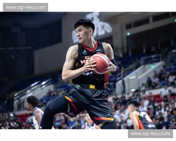 男篮VS：在禁区边缘，听见时代的骨裂与新生